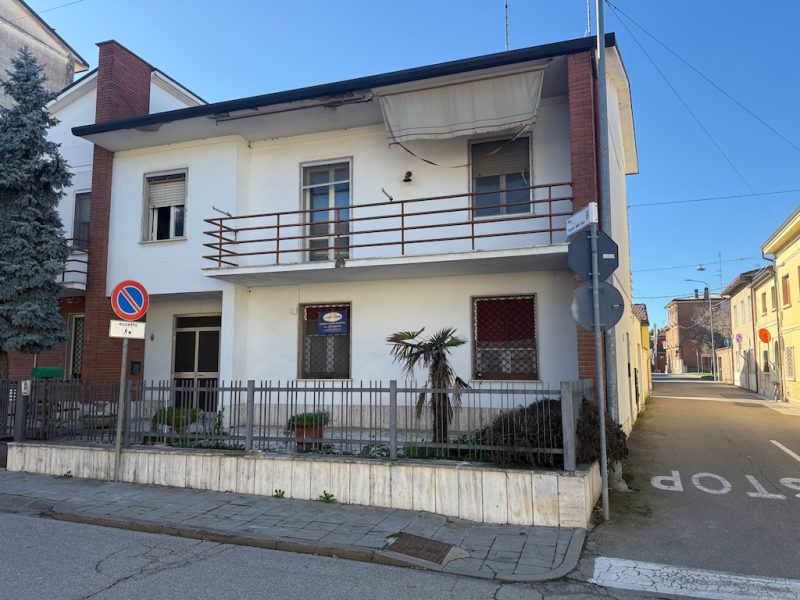 A303a-appartamento-argenta